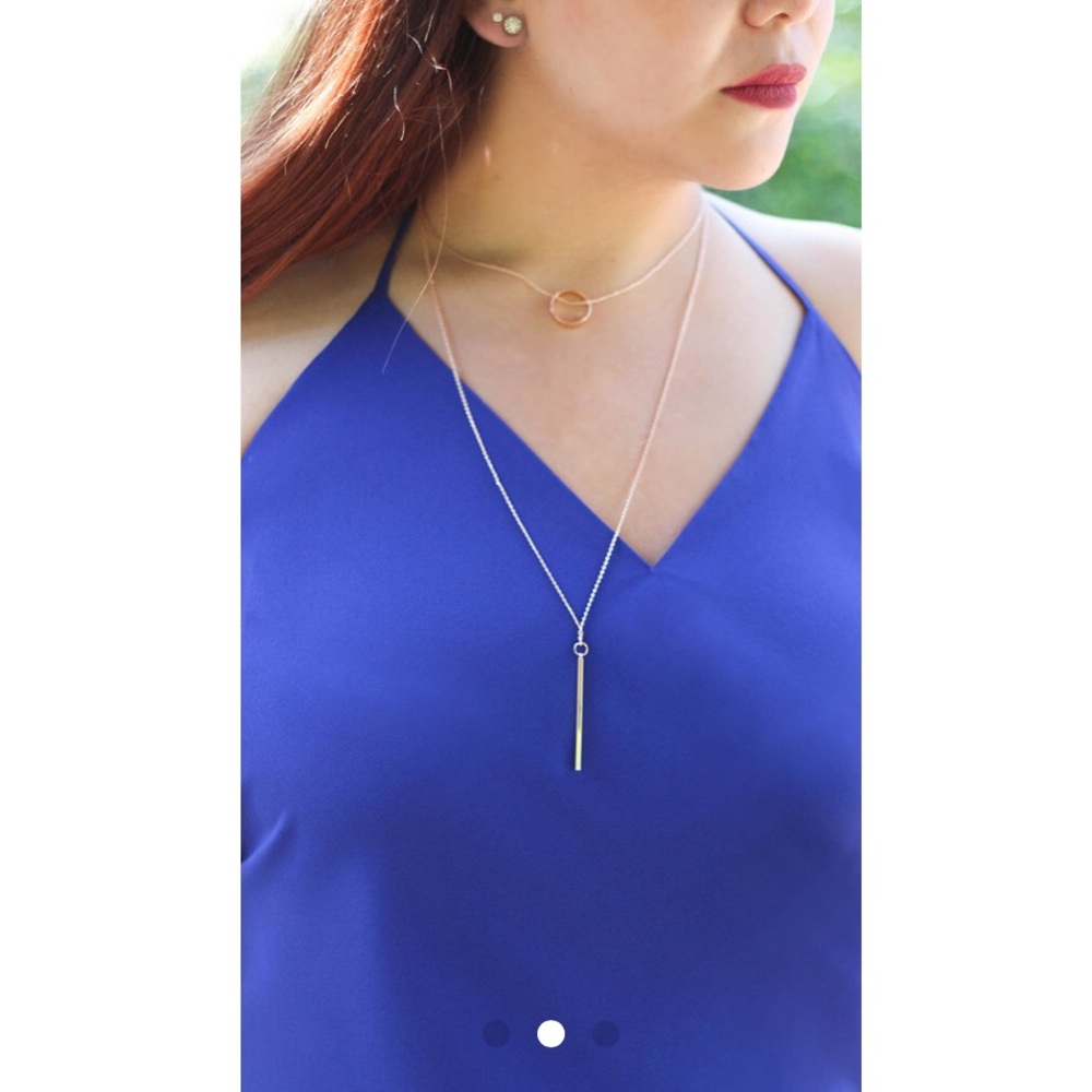 Circle pendant necklace
